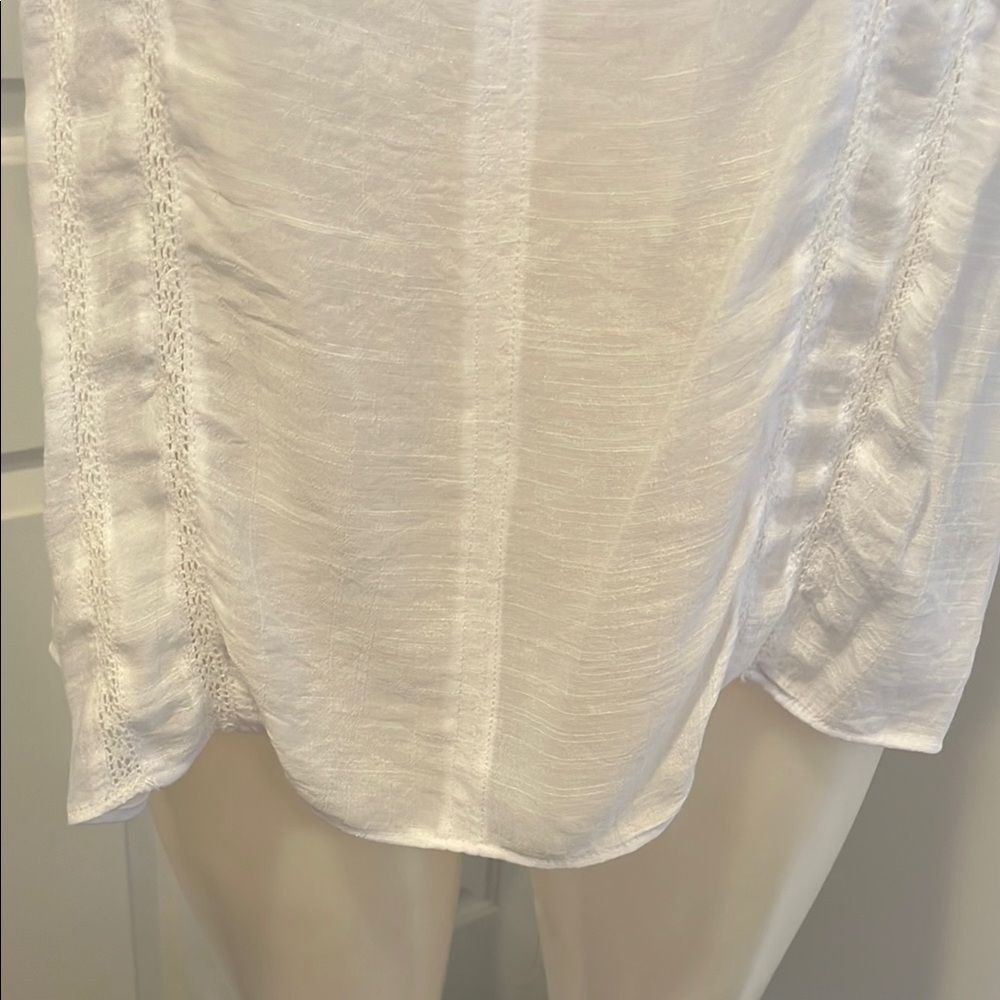 Zac & Rachel White Blouse with Elegant Design size XL - Picture 5 of 11